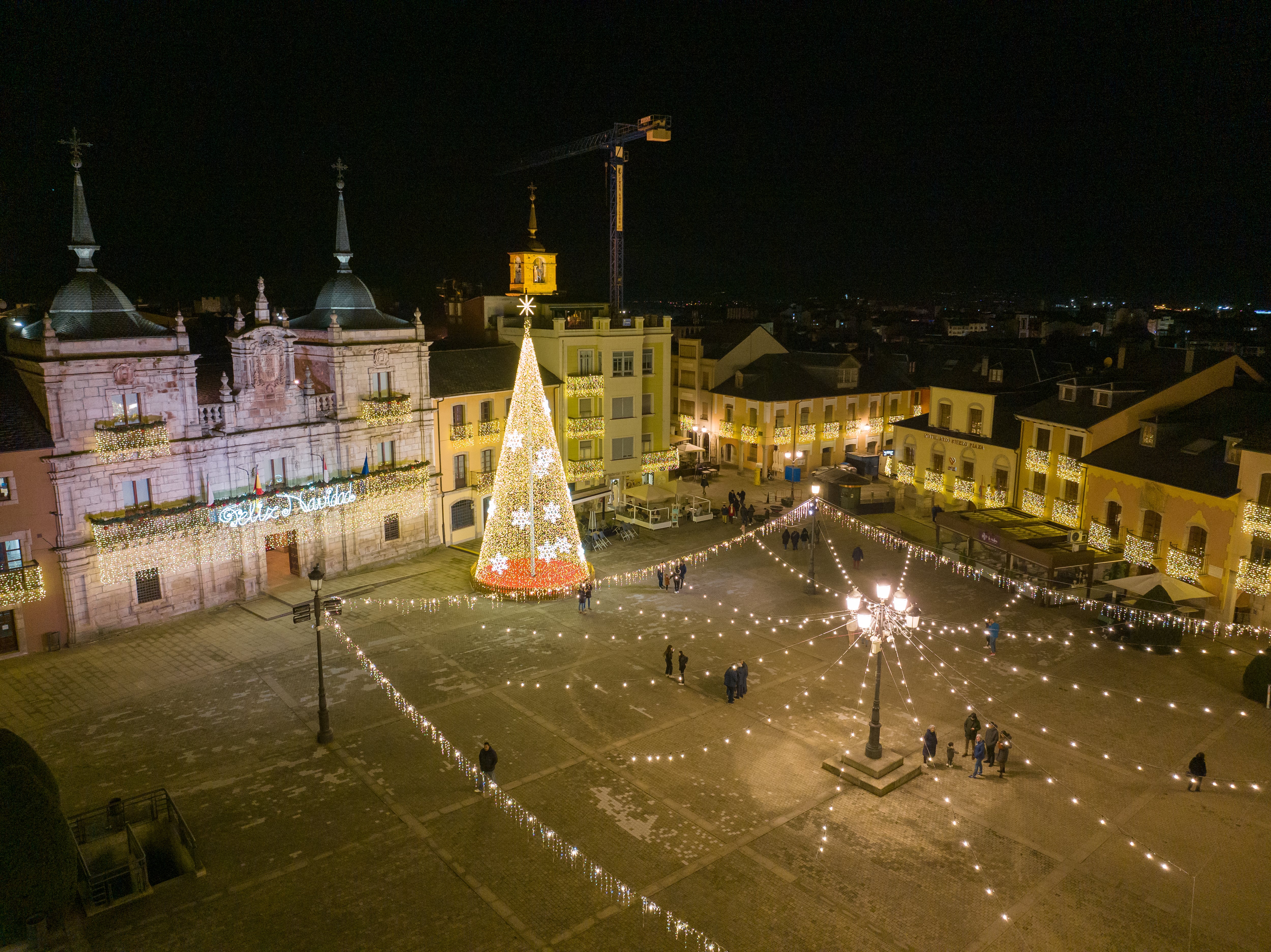 Panorámica plaza del Ayuntamiento de Ponferrada