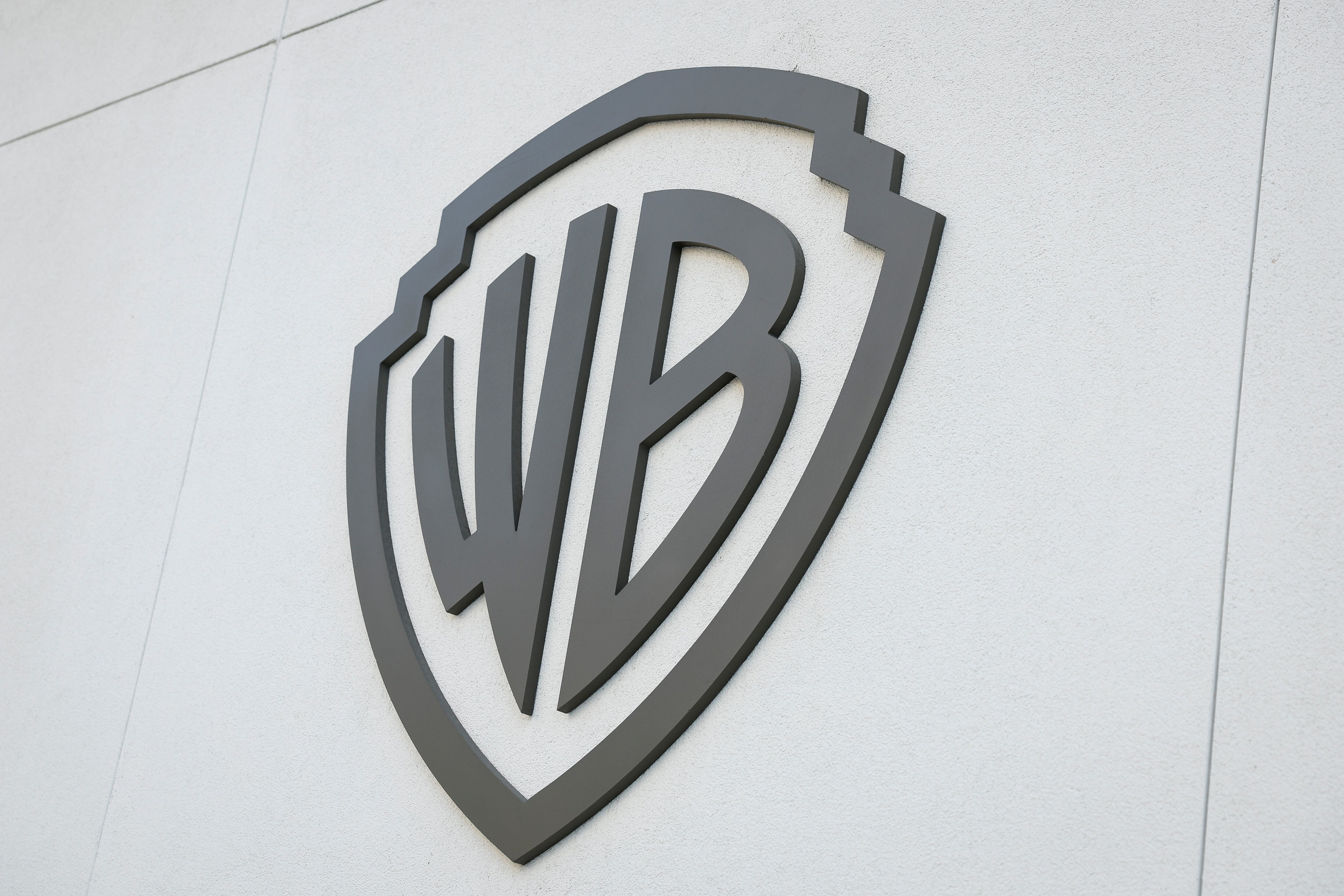 Logo de Warner Bros en Burbank, California