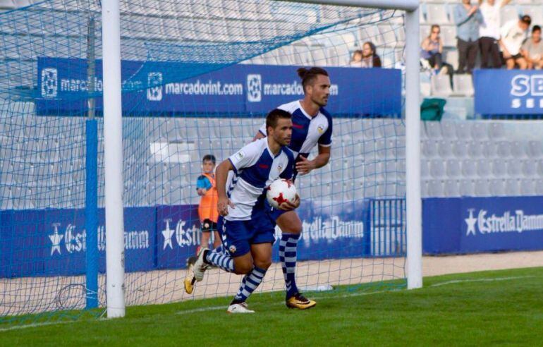 Felipe Sanchón con la camiseta del CE Sabadell