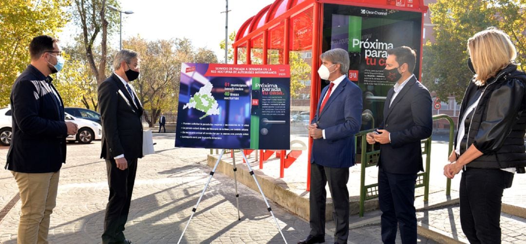 La Comunidad de Madrid ha presentado en Valdemoro la extensión de las paradas a demanda a toda la región