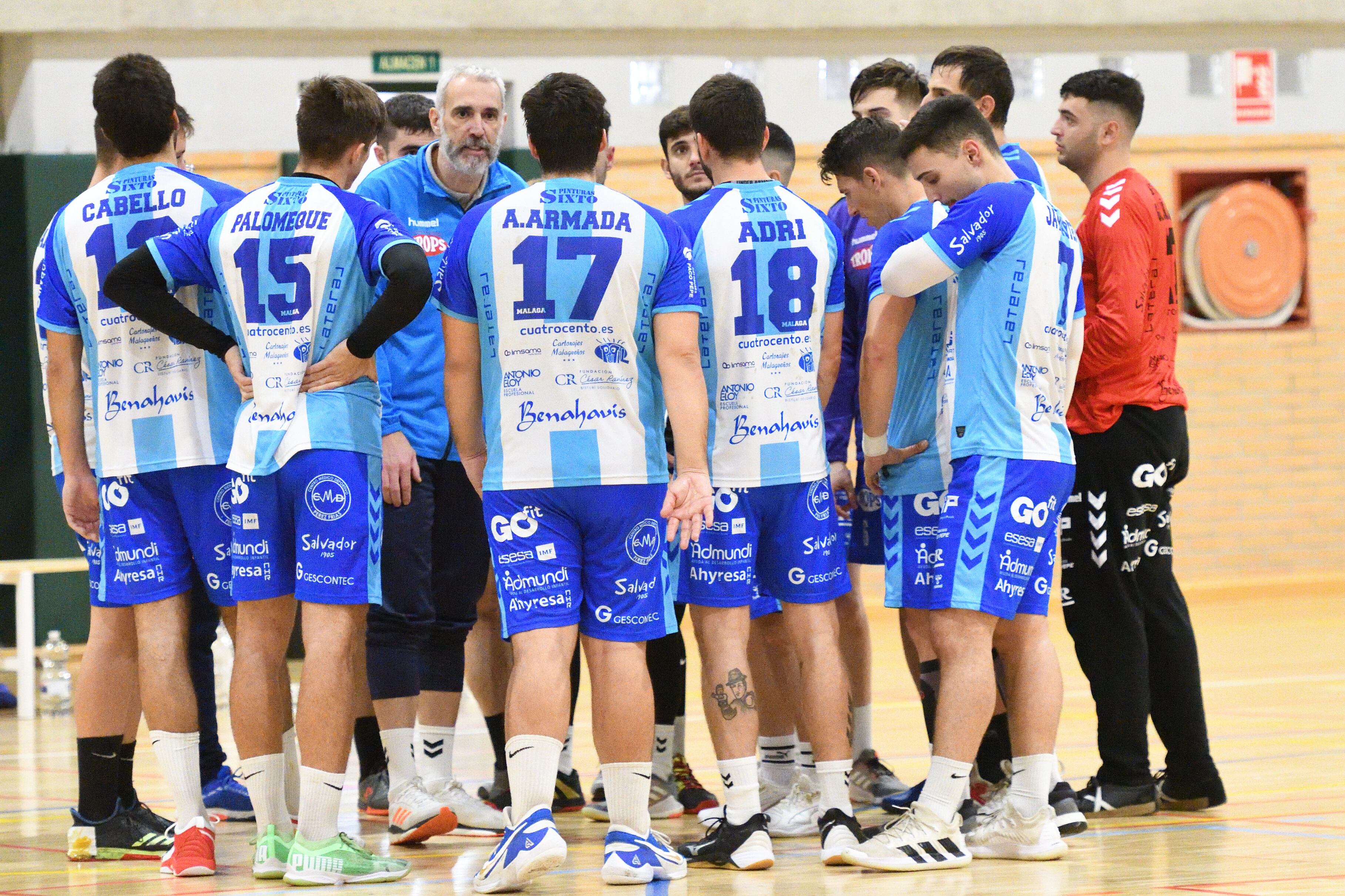 El entrenador Quino Soler ha renovado por una temporada más con el Trops Málaga