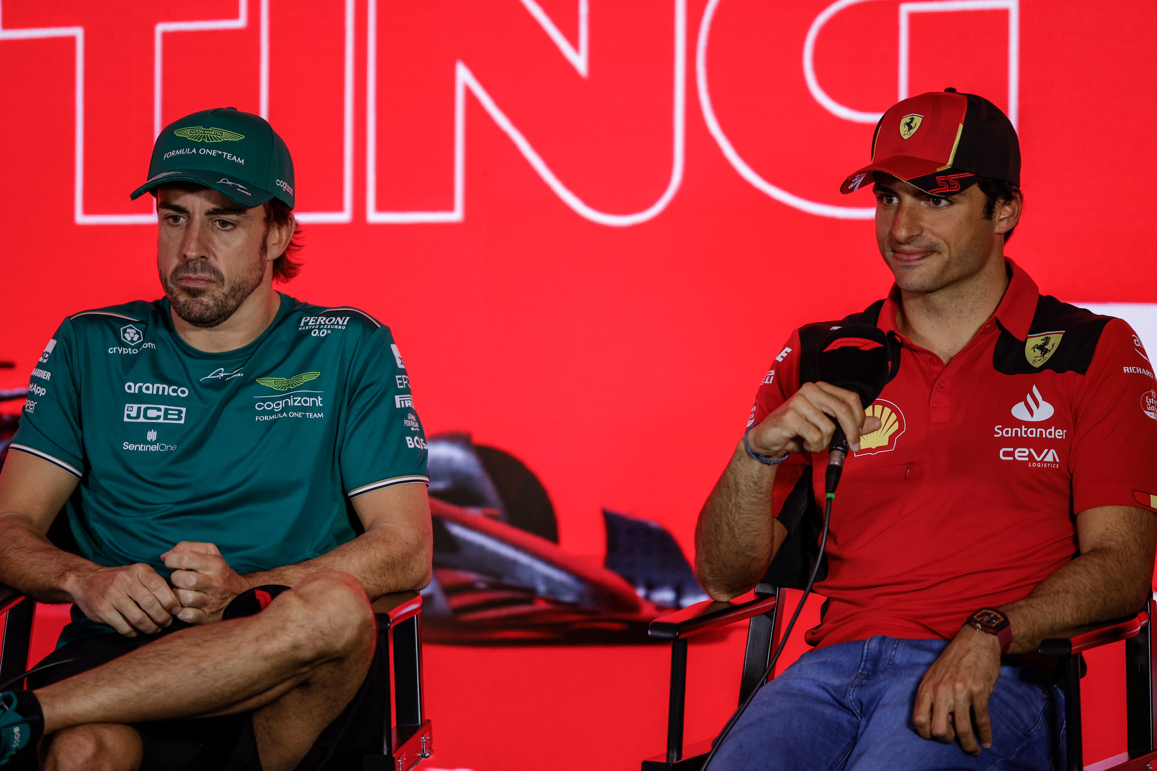 Fernando Alonso y Carlos Sainz en rueda de prensa