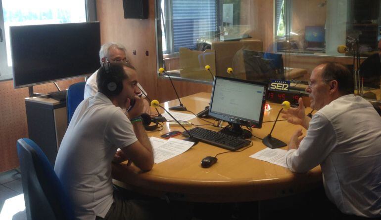 Entrevista a Luis Gabilondo, Director general de Salud, en Hoy por Hoy Navarra