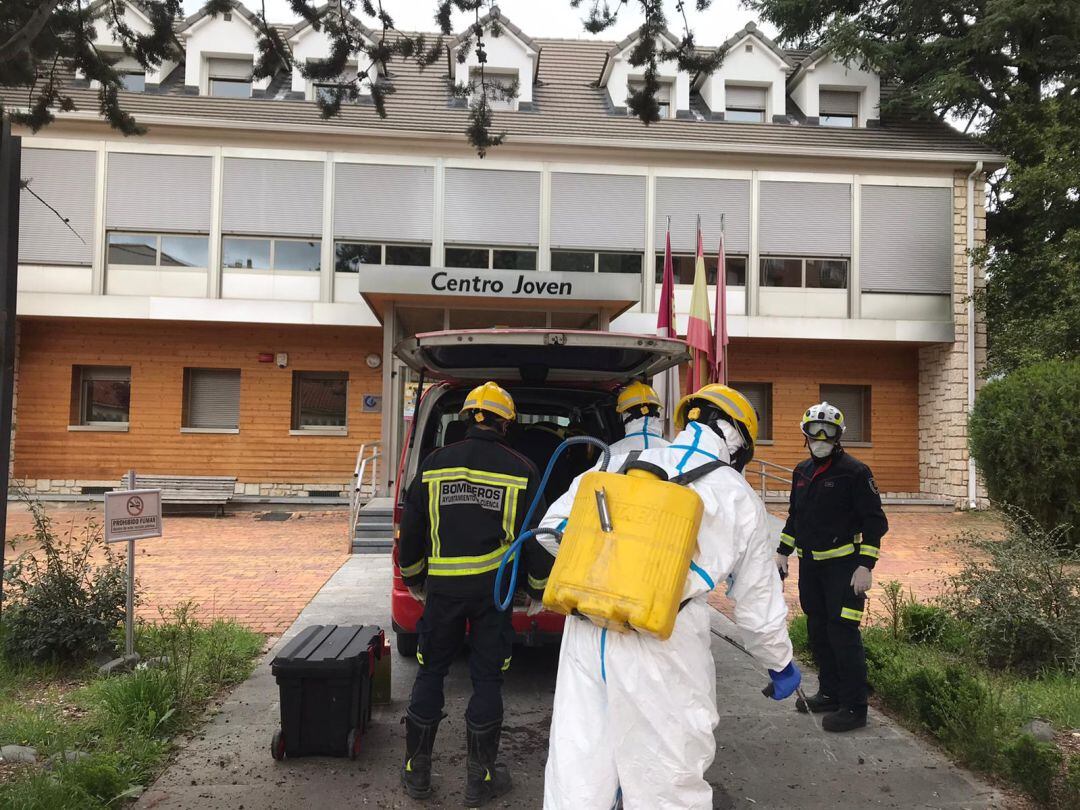 Los bomberos han desinfectado el Centro Joven