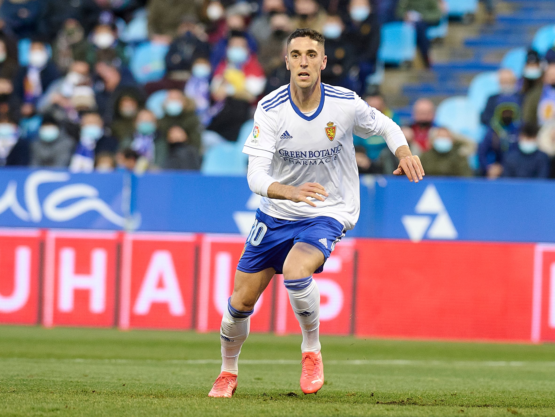 Sabin Merino, durante el partido ante el Málaga en el que debutó con el Real Zaragoza