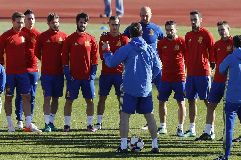 La transición en la selección está a punto de completarse.