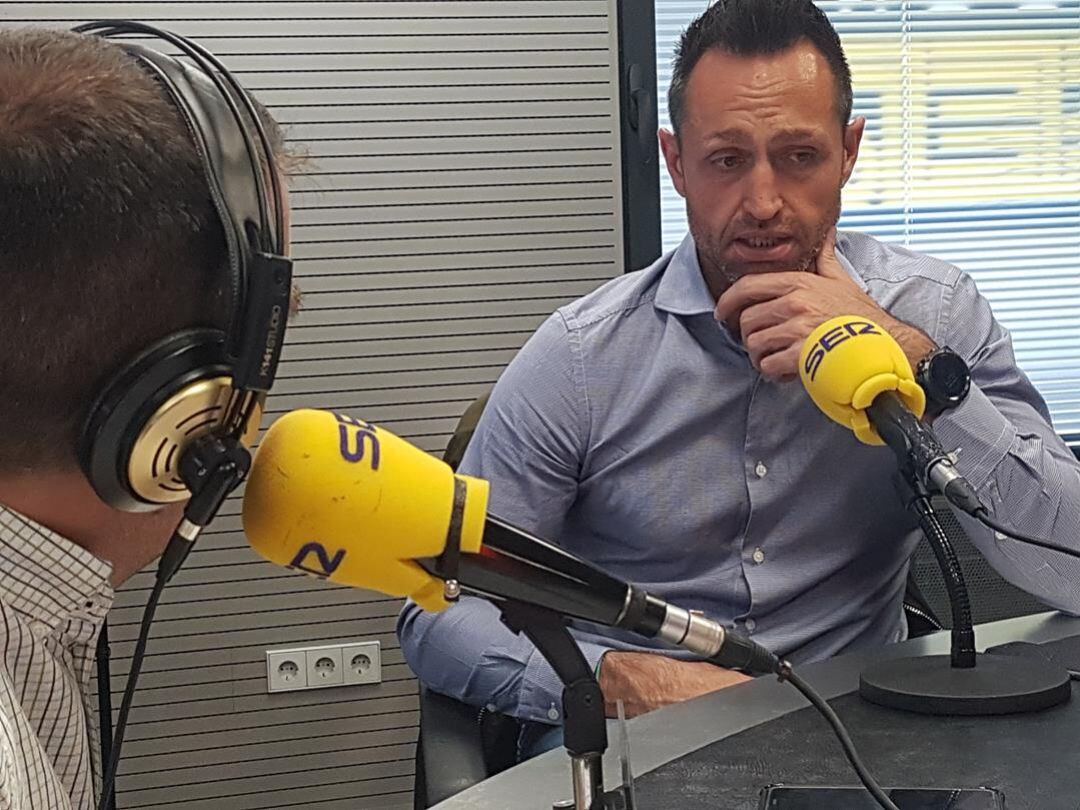 José Manuel Aira abrió el derbi en Radio León