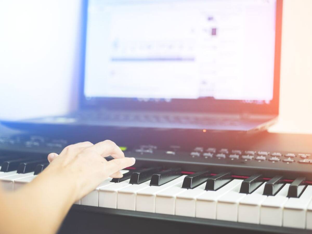 El taller de músicos apuesta por clases virtuales para este verano en Gijón