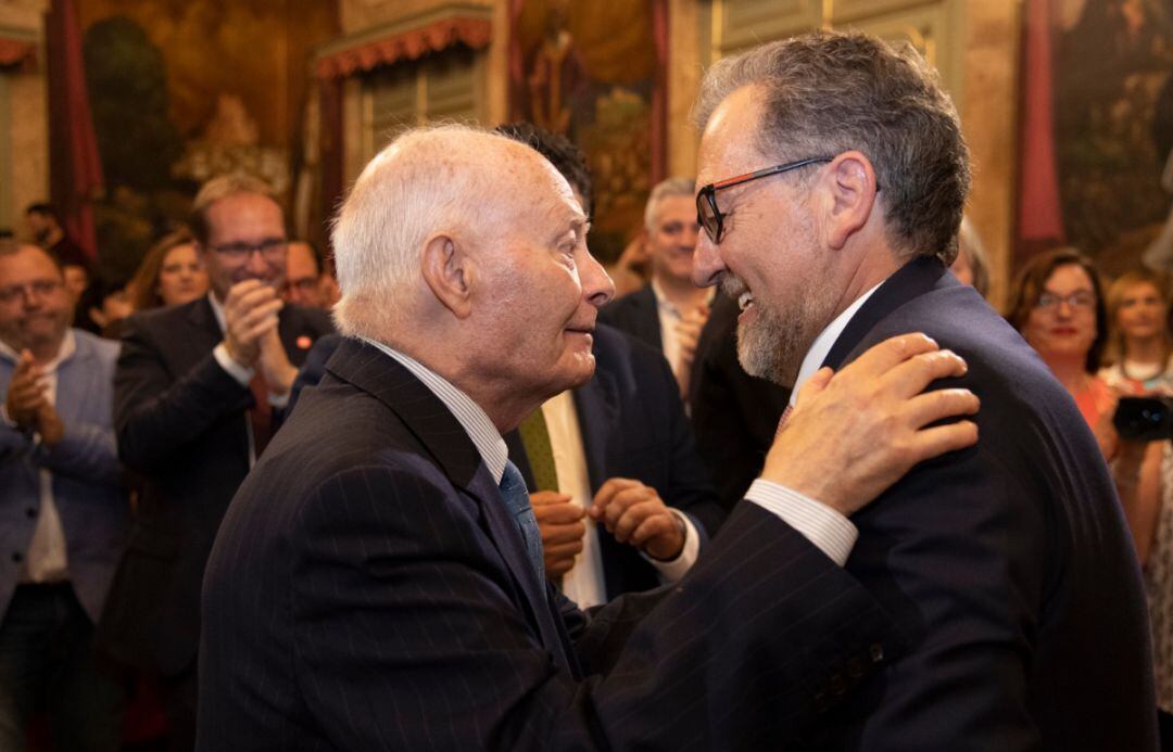 Joaquín Farnós junto al actual presidente de la Diputación de Castellón, José Martí