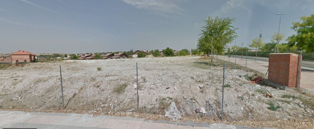 Pacerla para la creación del Biobosque. Avenida de los Parques Naturales esquina calle Cañón de Río Lobos