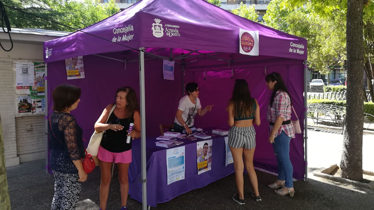 La Concejalía de Servicios Sociales mueve ficha contra la violencia económica hacia las mujeres