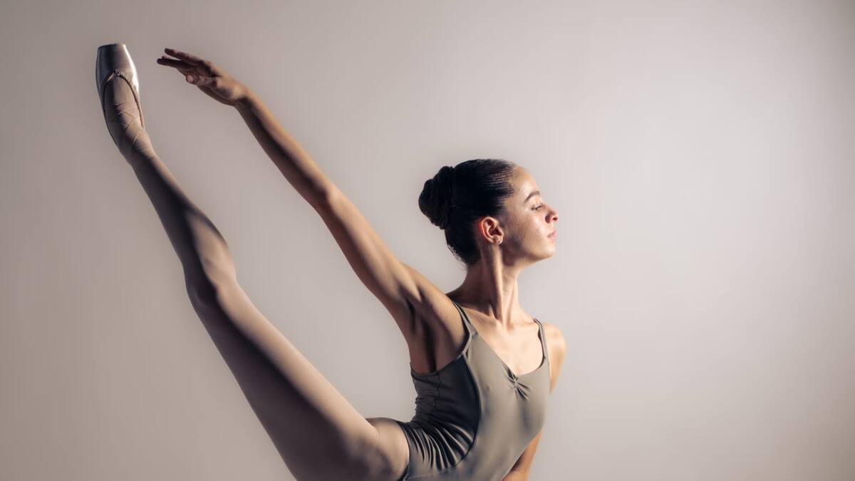 Entrevista a Claudia Ávalos, bailarina de Sanse que ha sido seleccionada por la Royal Ballet School de Londres