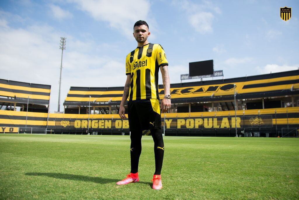 Nicolás Schiappacasse, futbolista de Peñarol