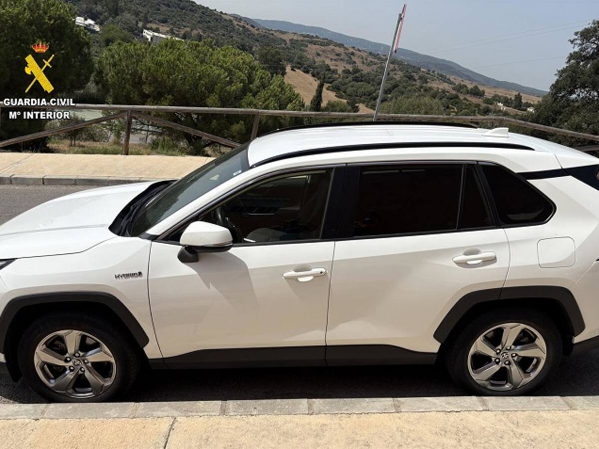 La Guardia Civil recupera en Los Barrios tres vehículos robados en Sevilla