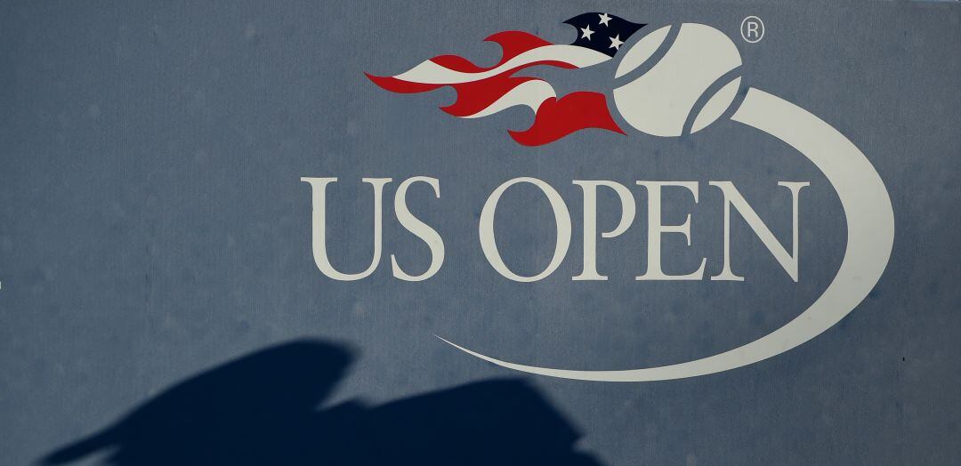 El logo del US Open durante un partido del torneo