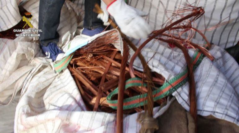 La Guardia Civil ha incautado 45 toneladas de cobre robado en una operación desarrollada en Madrid