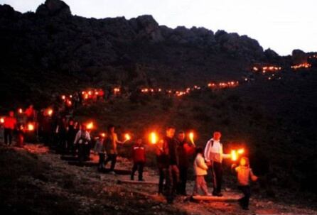 Foto de archivo de la Bajada de Antorchas de Elda