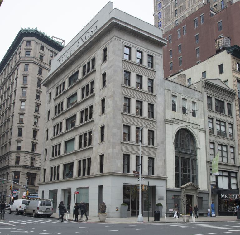 Edificio de Porcelanosa en la Quinta Avenida de Nueva York