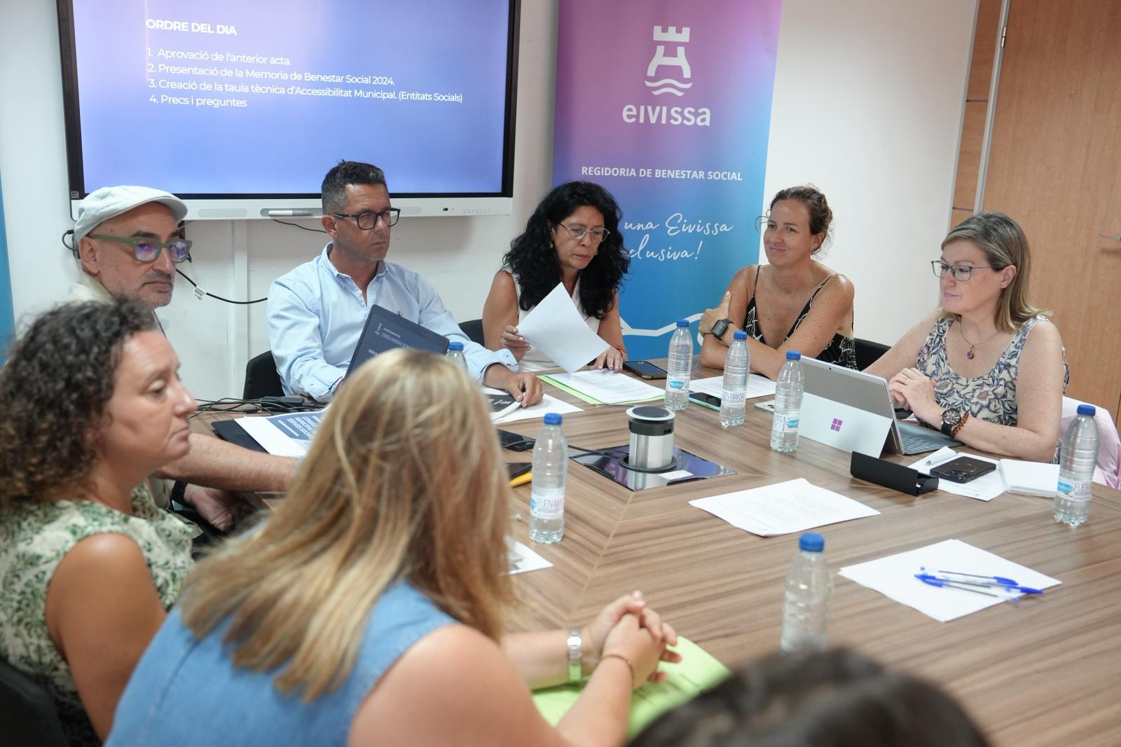 Un momento durante la presentación de la memoria