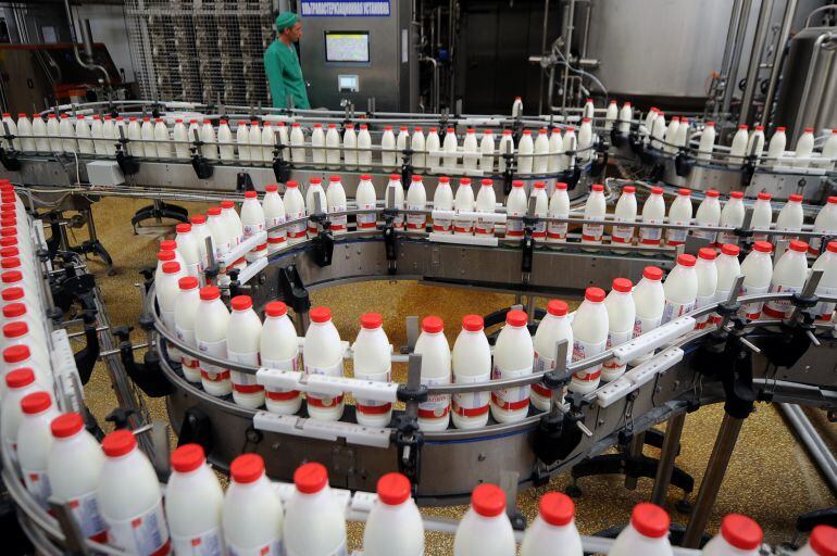 Galicia continúa a la cola de España en el precio de la leche