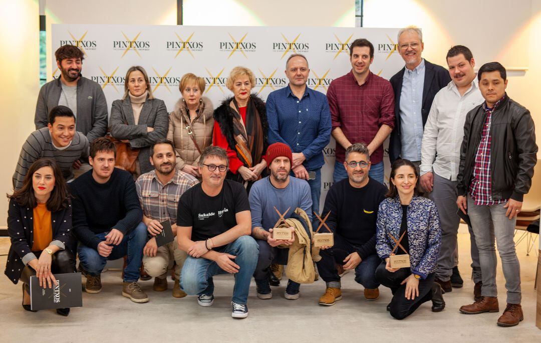 Varios de hosteleros seleccionados, miembros del jurado y de la agencia