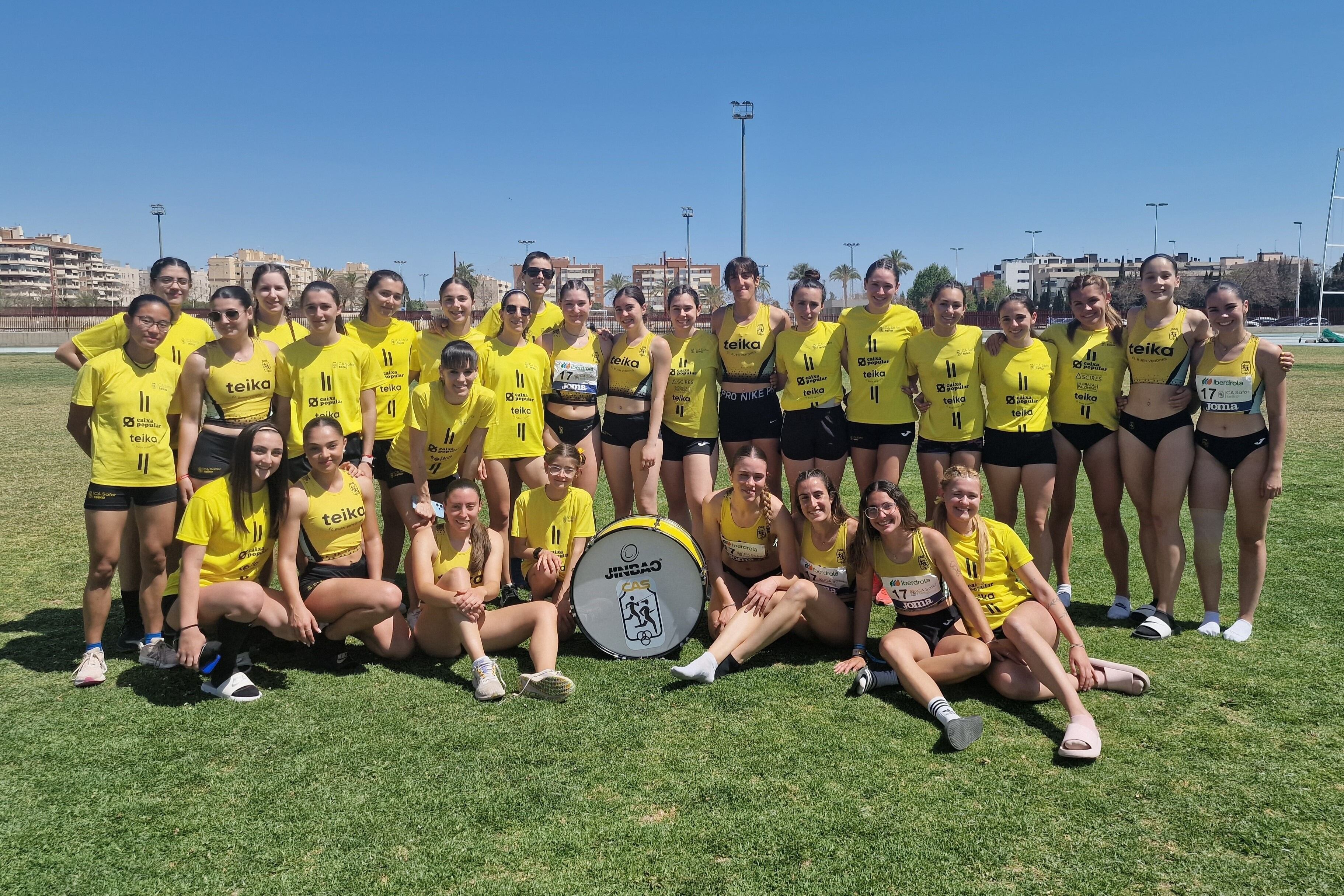 Equipo femenino el domingo en Elx.