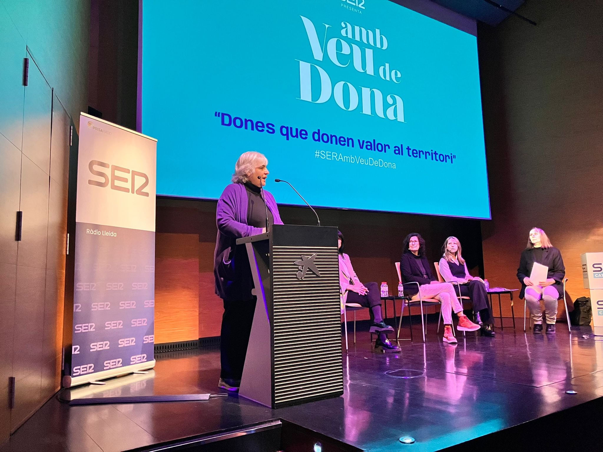 La regidora de Polítiques Feministes de la Paeria ha fet el tret de sortida de la jornada Amb Veu de Dona de SER Lleida aquest dimarts.