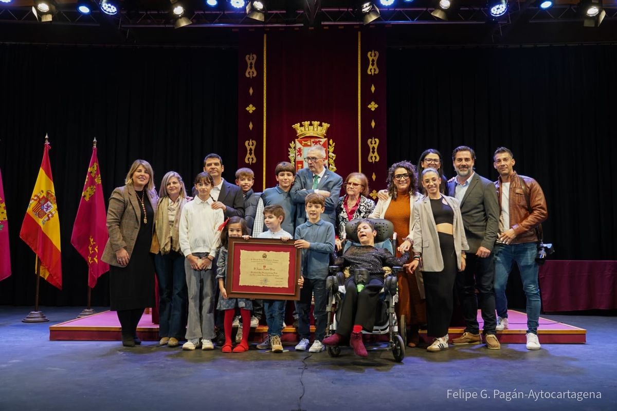 Entrega del Título de Hijo Adoptivo de Cartagena a Joaquín Barberá Blesa