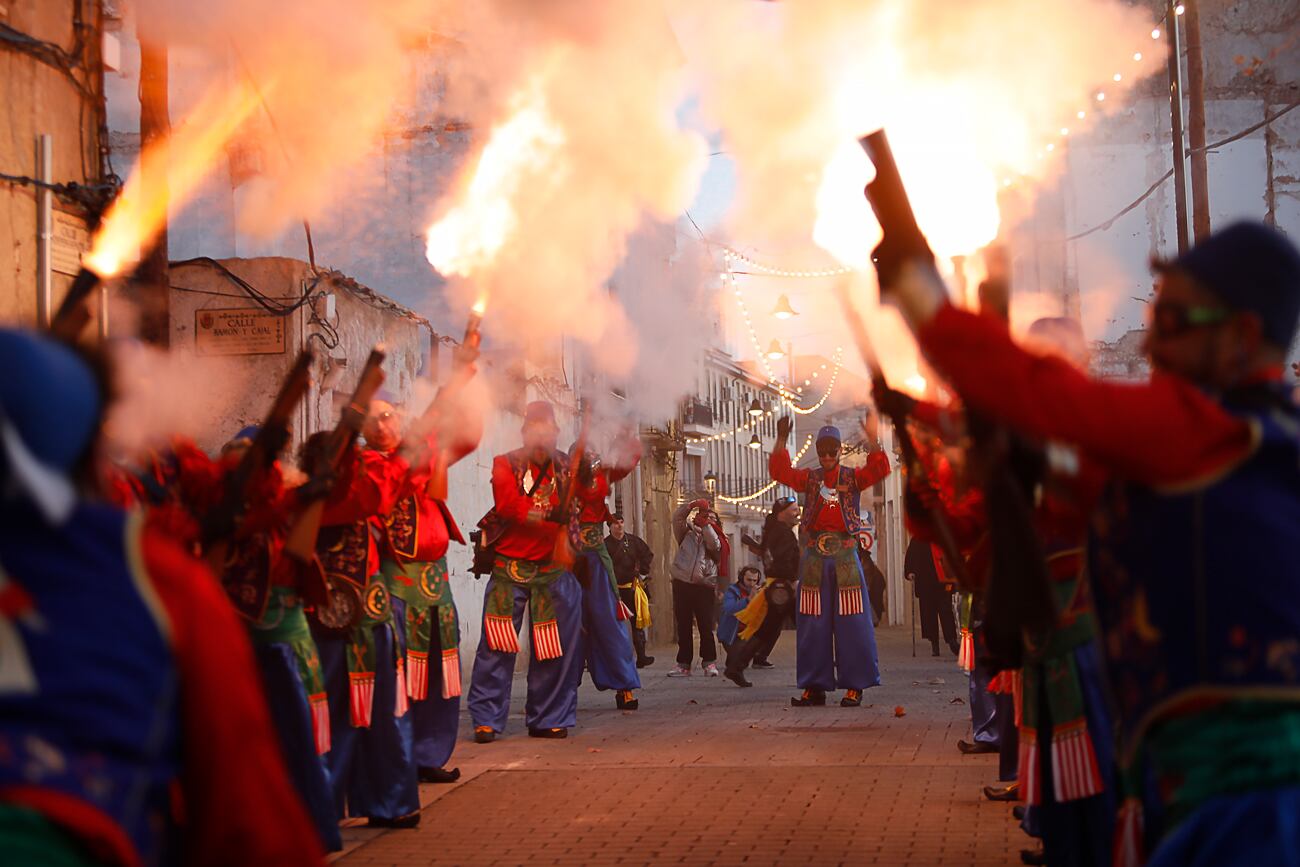 Los arcabuceros avisaron de la salida del patrón
