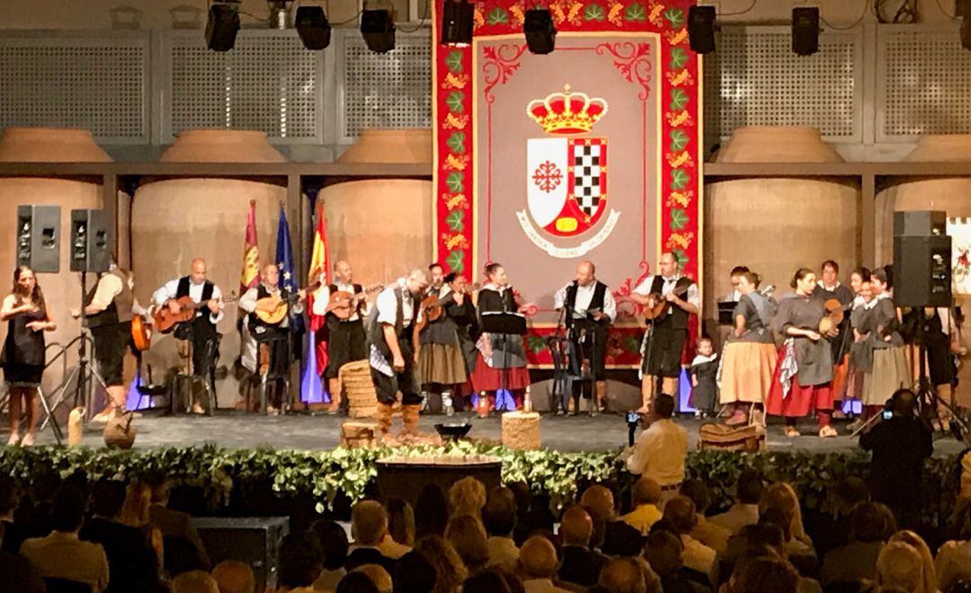 Imagen de archivo del acto institucional de las Fiestas del Vino del año pasado 