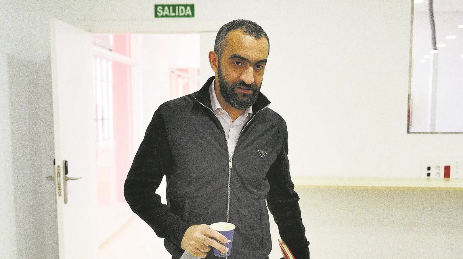 Mohamed El Assy quiere recuperar parte de la inversión realizada.