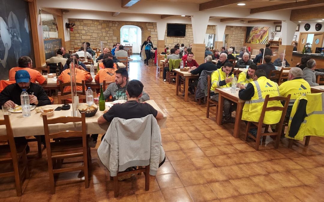 Uno de los comedores de la Sidrería Izeta (Aia, Gipuzkoa).