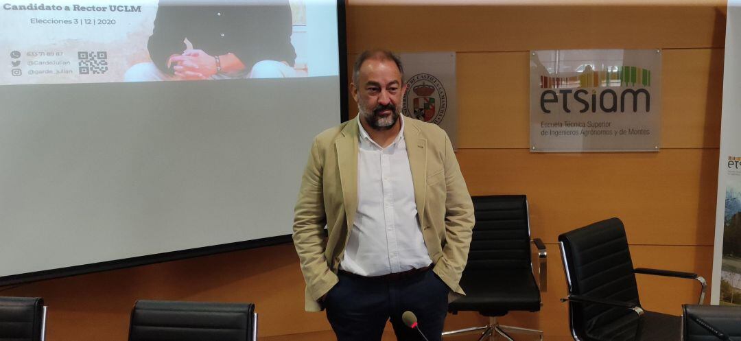 Julián Garde, en la presentación de su candidatura en el Campus de Albacete