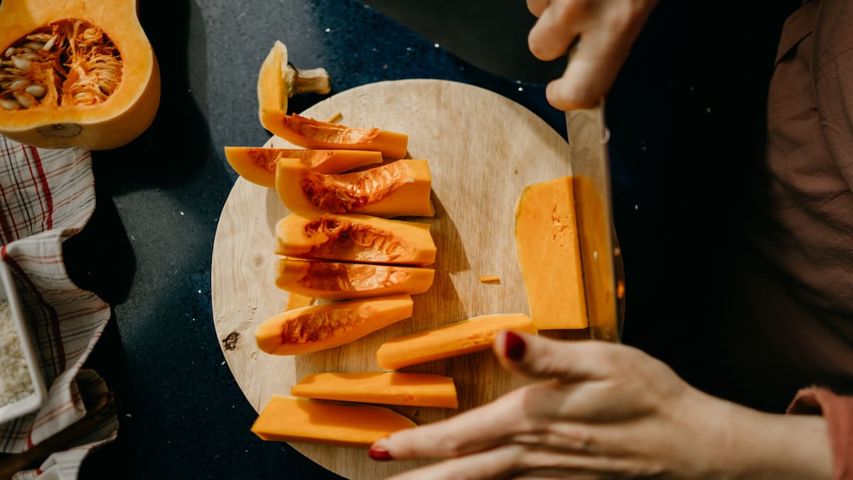 Una experta en cocina avisa de los peores errores a la hora de comprar cuchillos: comprarlos online solo es uno de ellos