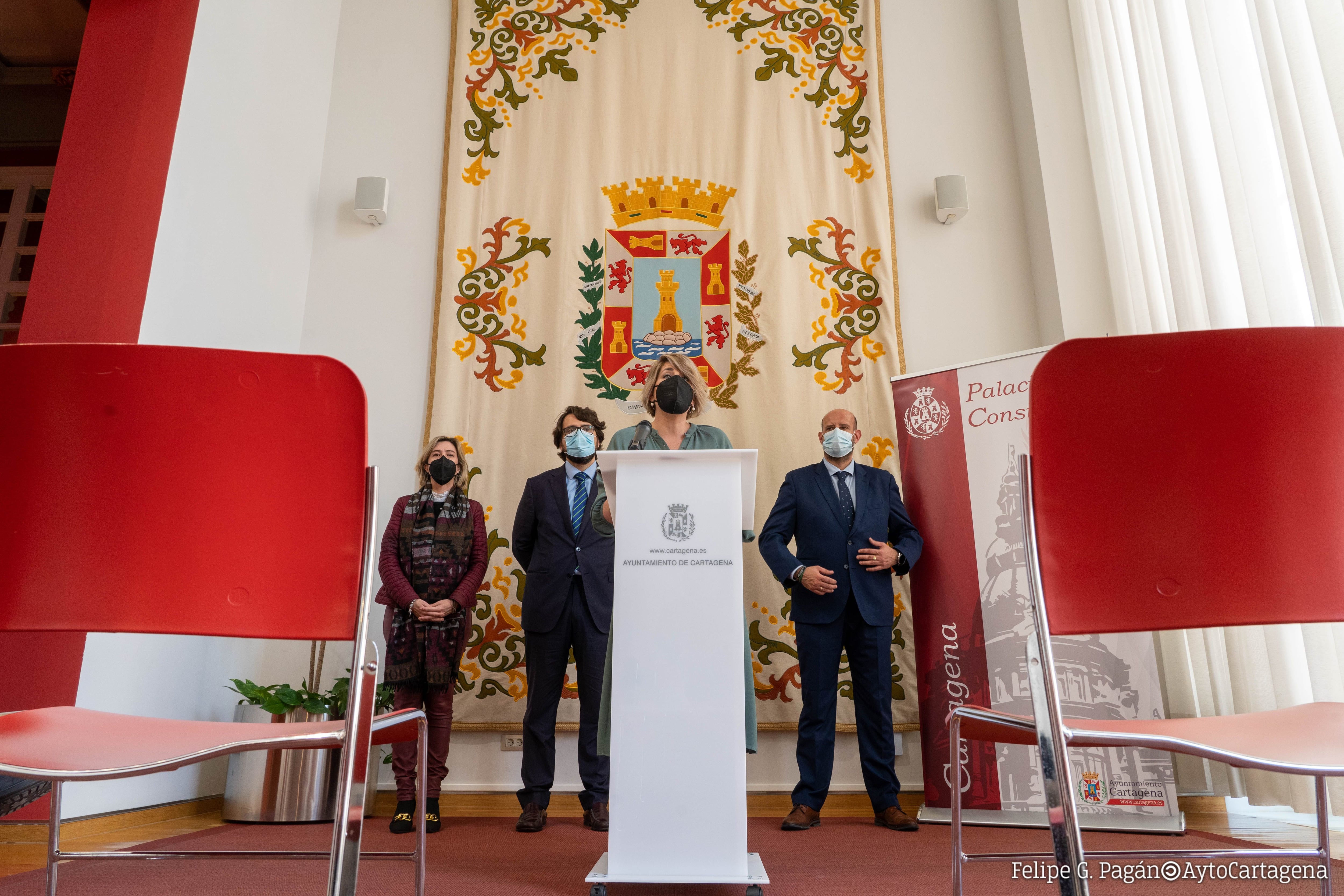 Noelia Arroyo y los concejales Diego Conesa, Cristina Pérez y Álvaro Valdés