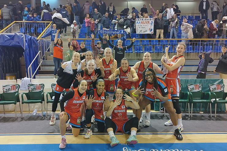 Diego García se estrena en el Embutidos Pajariel Bembibre con una épica victoria