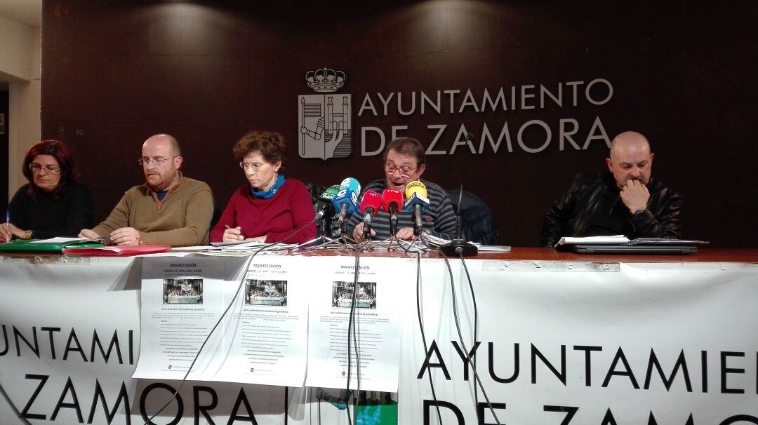 Acto del colectivo Pueblos Vivos en La Alhondiga de Zamora