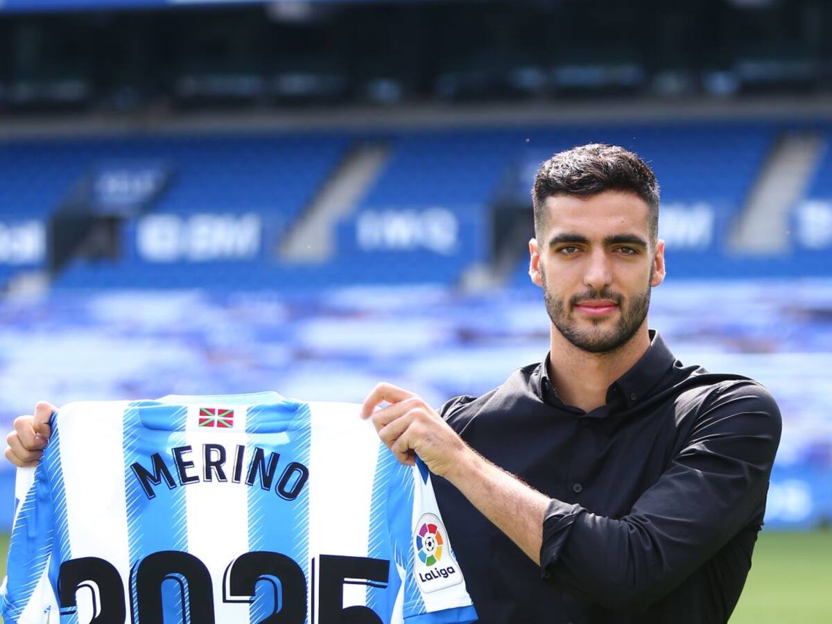 Oficial: Mikel Merino renueva hasta 2025