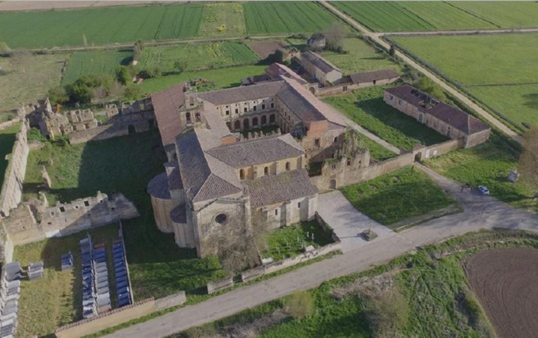 El Monasterio de Sandoval se ha visto beneficiado por numerosas obras de recuperación en los últimos años a cargo de la Junta, de la Diputación y del propio Ayuntamiento