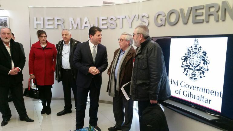 Ignacio Fernández Toxo y Fabián Picardo, momentos antes de la reunión que ambos han mantenido en Gibraltar.