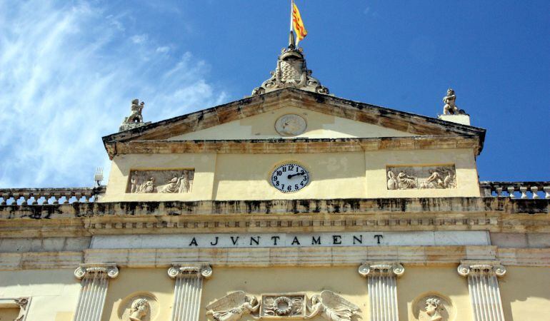 Façana de l'ajuntament de Tarragona.