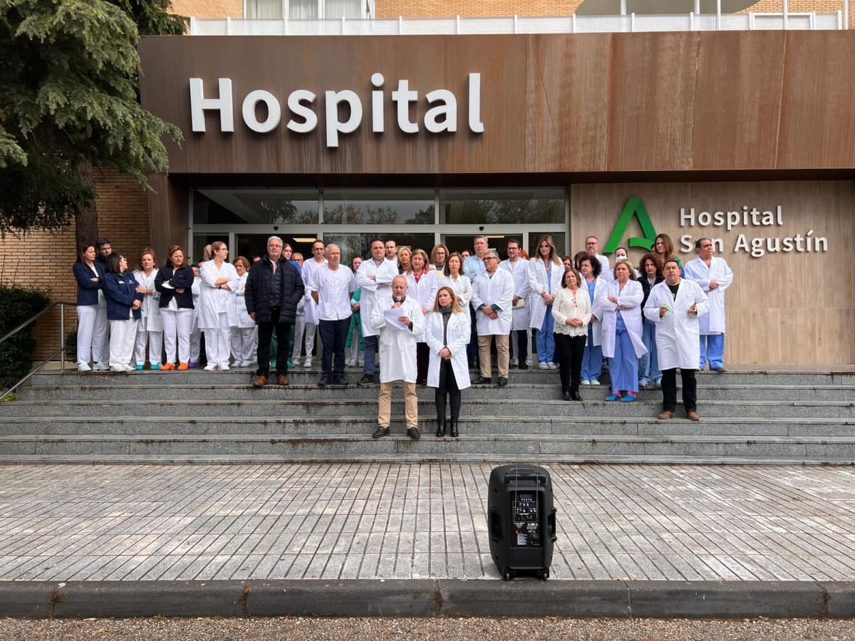 Denuncian la agresión física y verbal a una celadora del Hospital San Agustín de Linares