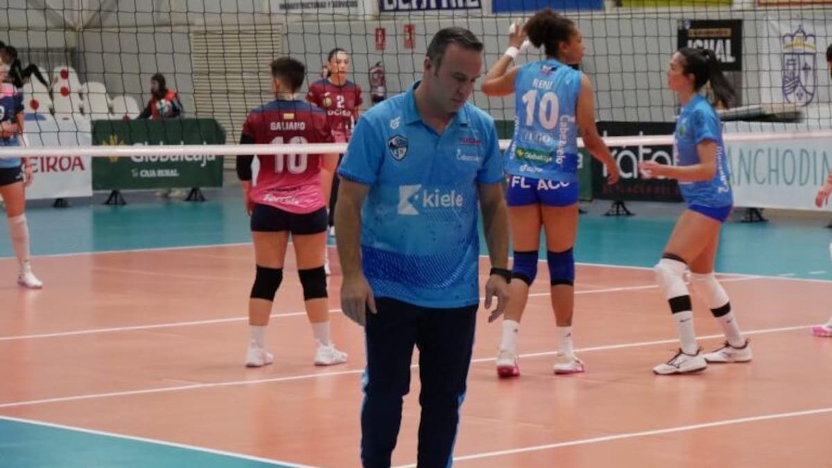 Chema Rodríguez pone fin a su etapa como entrenador del CV Kiele Socuéllamos al término de 2025