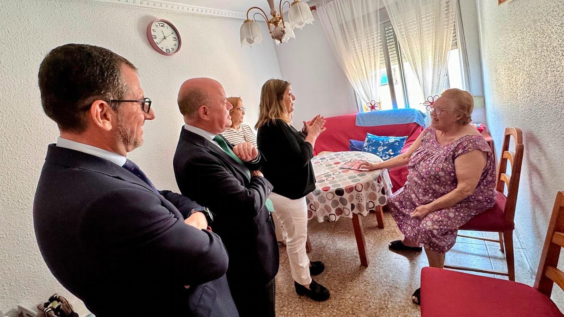 El alcalde de Antequera visita Alfafar