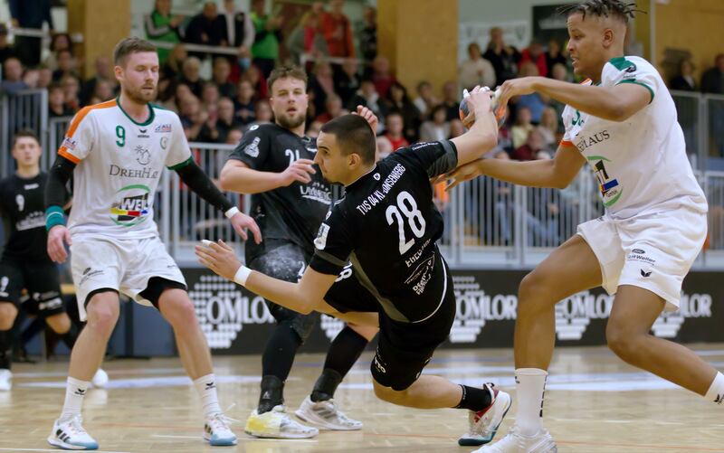 El internacional búlgaro Mihael K. Ivanov con la camiseta del TuS 04 KL-Dansenberg teutón