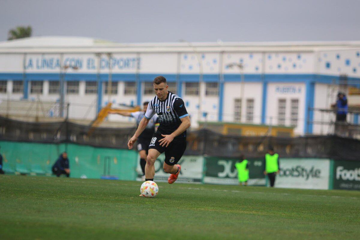 Álex Guti durante el partido