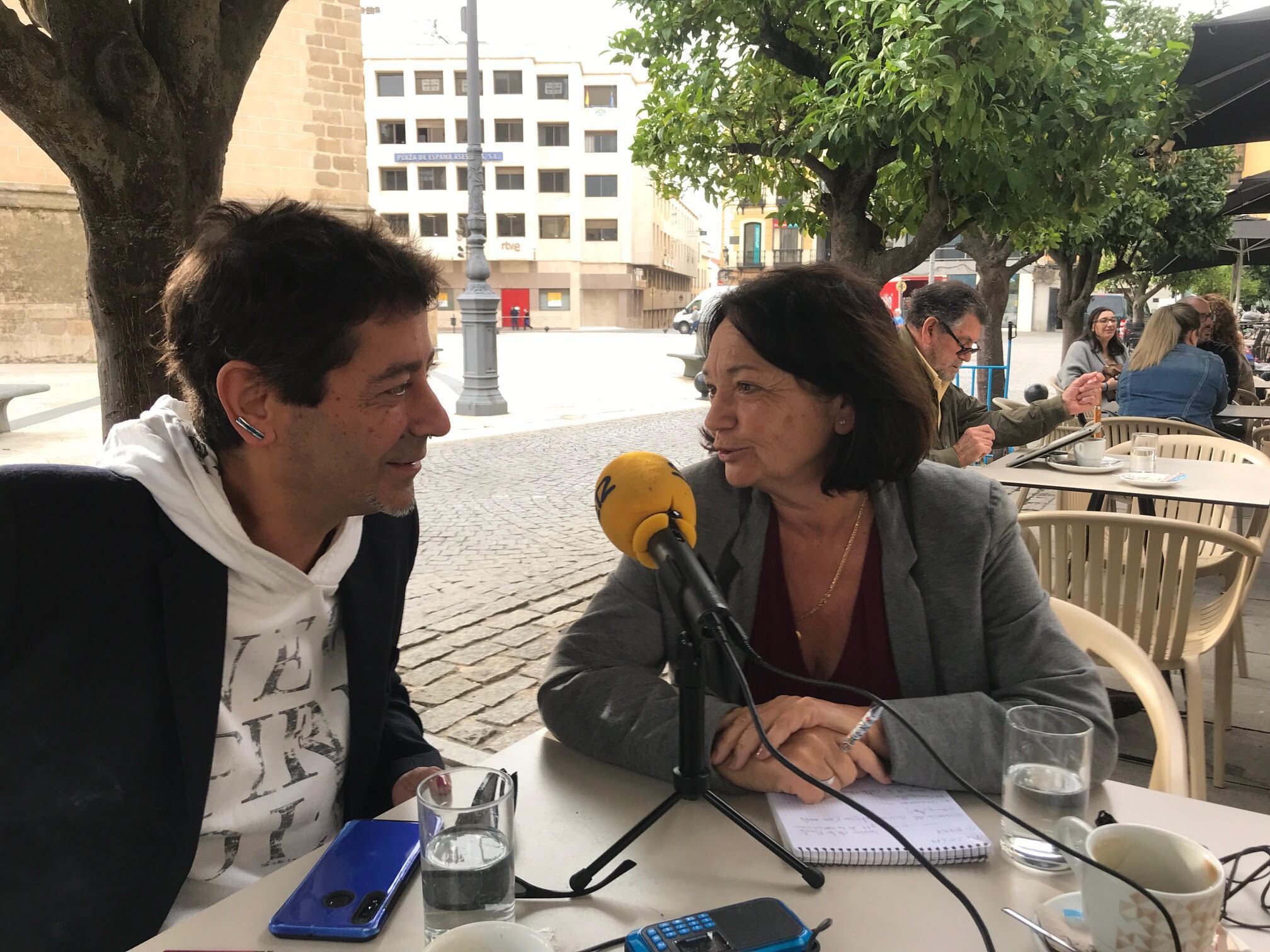 Javier Fuentes y Mayte Carrasco en Hoy por Hoy Badajoz