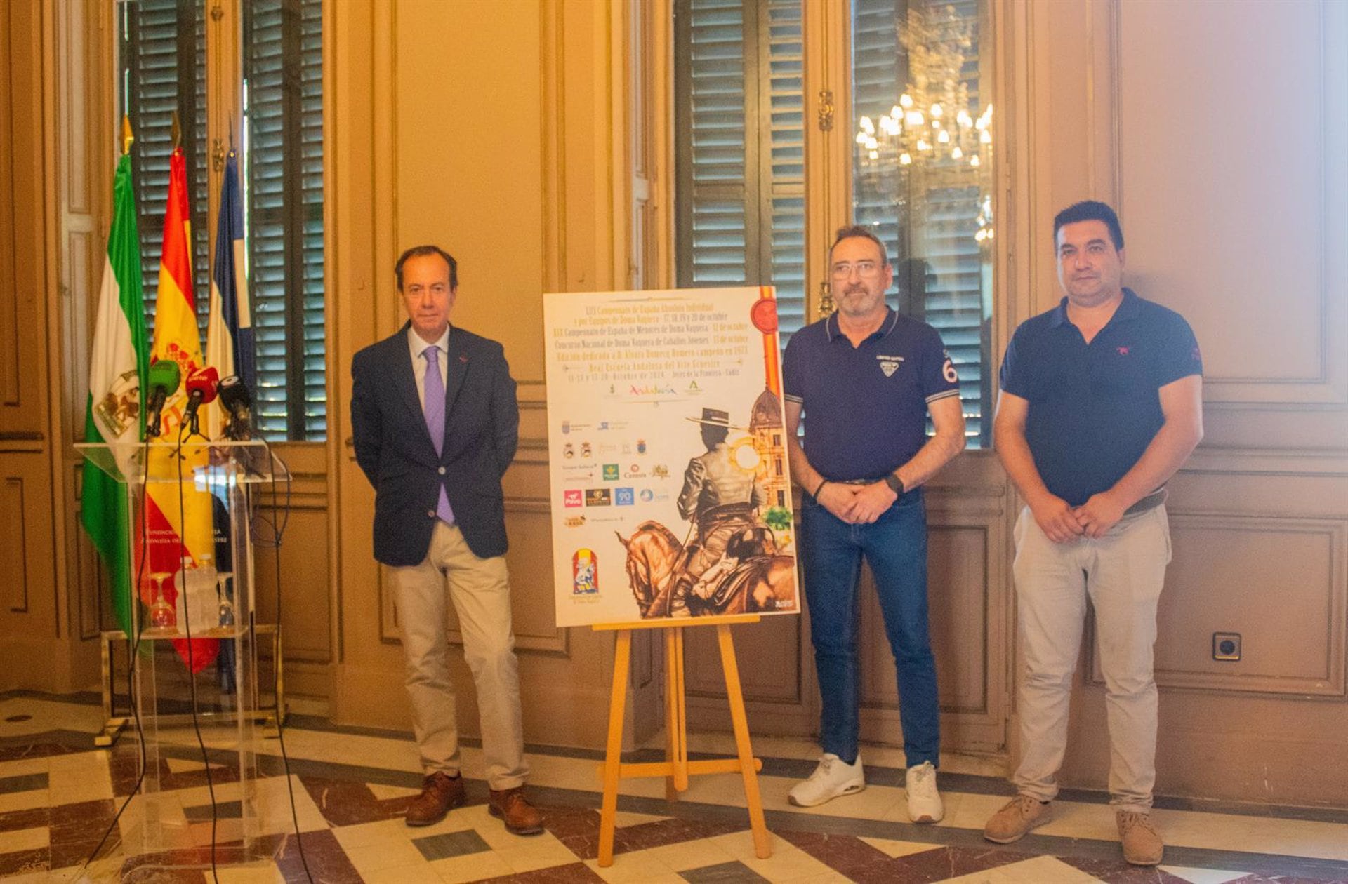 El director de la Real Escuela Andaluza del Arte Ecuestre, Rafael Olvera, presenta el Campeonato de España de Doma Vaquera