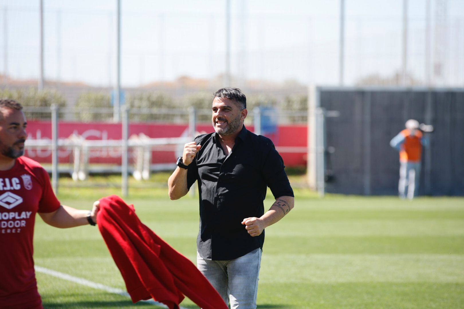 Emilio Fajardo celebrando el pase al play-off