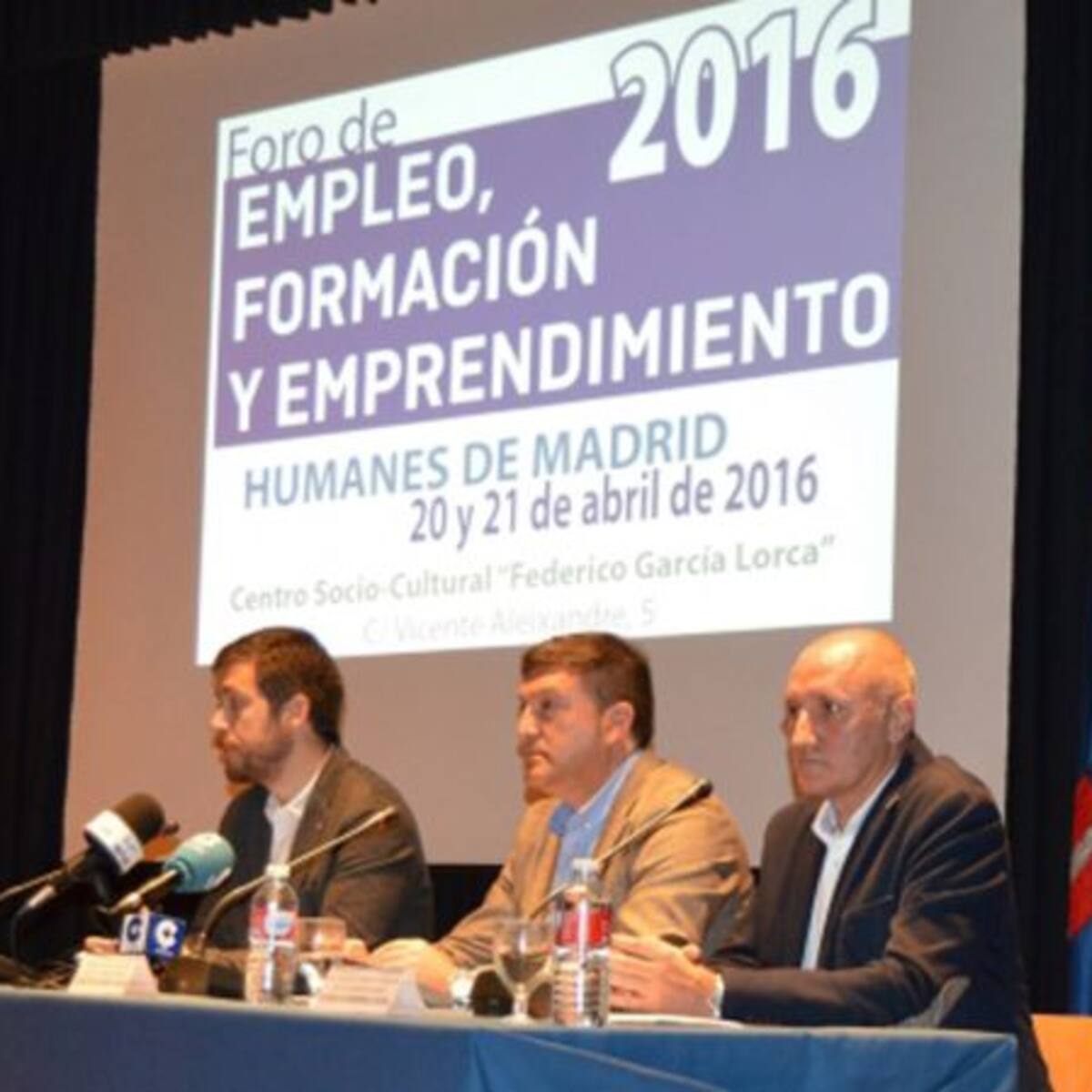 Una docena de empresas participan en el Foro de empleo de Humanes